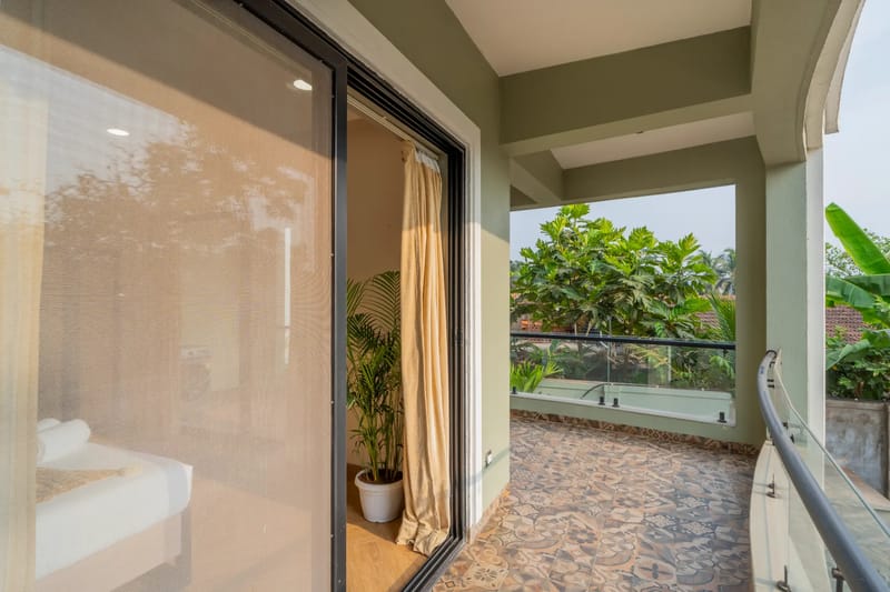 Kamerios Regalia | Elegant Pet-friendly 2-BHK Apartment With Rooftop Pool & Lift – photo 24