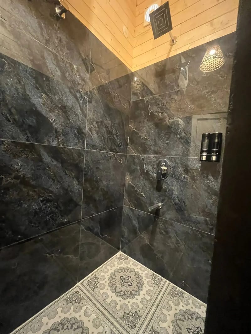 Heaven by The Kiana W/ Indoor Jacuzzi – photo 23
