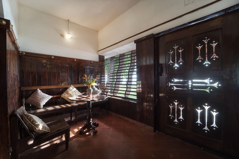 Vembanad House | Lakeside Heritage 4-Bedroom Retreat with Garden & Outdoor Sitting Area – photo 19