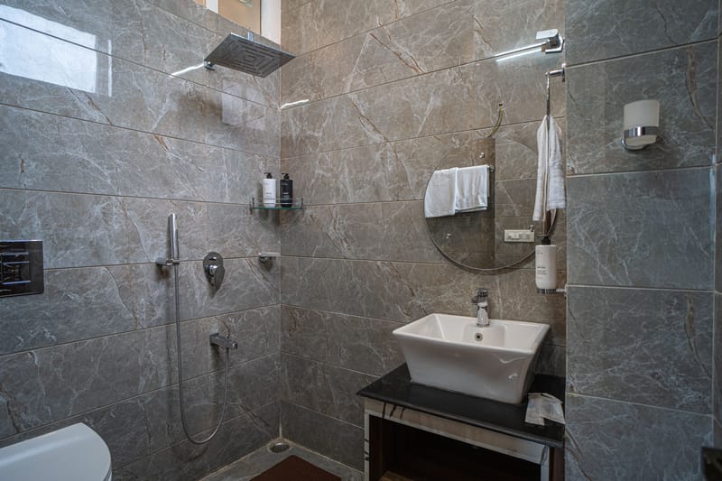 Sky Paradise | Pet-friendly 3-BHK Retreat With Gaming Zone, Home Theatre & Rooftop Gazebo – photo 19
