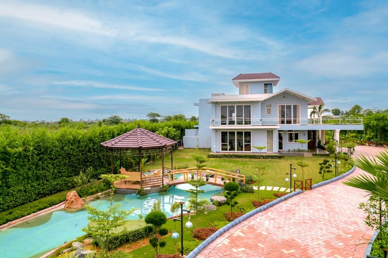 Sapphire @ Serenity Farms w/ Pool – photo 1