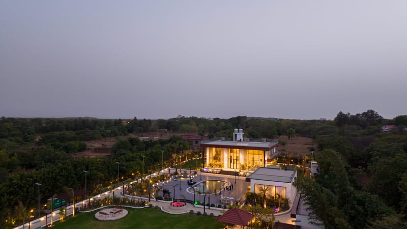 ASK Farms | Refined 4-BHK villa with Theatre Lounge, Pool & Fire BBQ Deck  – photo 7