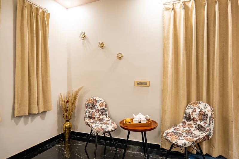 Gold Palm Granola | Elegant Room in a Serene Resort with Shared Pool, Dining, & Garden | Near Popular Tourist Attractions – photo 30