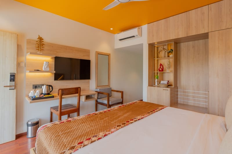 Gracias Aquora | 1-Room Retreat With Private Balcony, Shared Pool, & Restros, Close to Ashvem Beach – photo 12