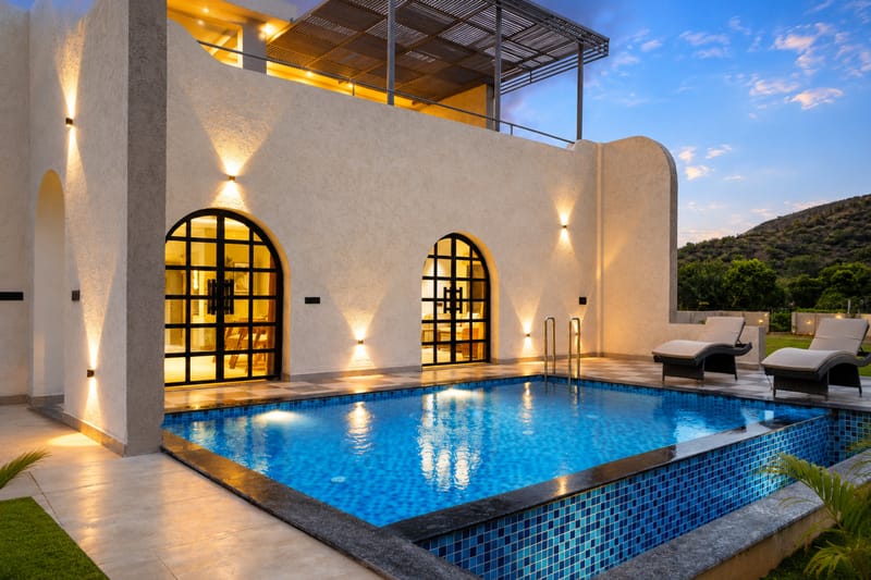 Belvedere Villa | Chic 4-BHK Retreat with Pool, Bar & Landscaped Garden – photo 8