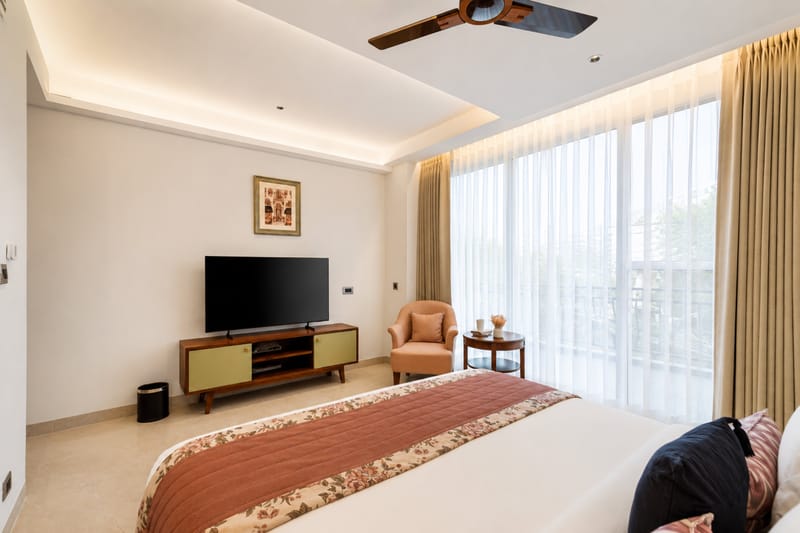 The Royce Silver Oak Opal | Thoughtfully Designed Pet-Friendly 2-BHK Apartment with Scenic Private Deck & Clubhouse – photo 15
