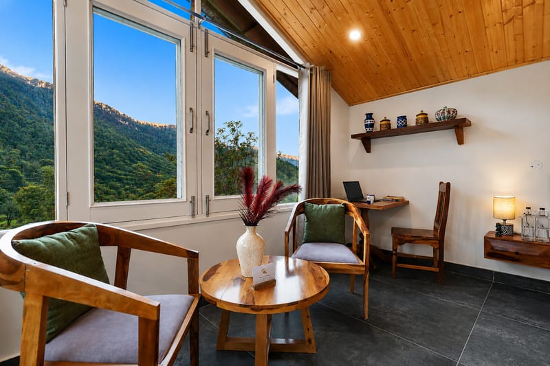 Gable Pine Peaks | Pet-friendly 5-BHK Apartment With Pvt Sit-out Area, Plunge Pool & Lawn Amid Mountains – photo 12