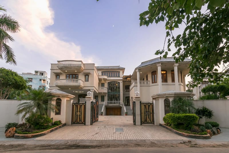 3 Rooms @ Krishnalaya Mansion – photo 27