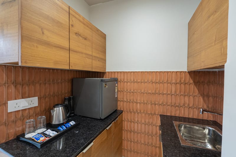 Lakefront S-2 | 1-BHK Apartment Close to Naukuchiatal Lake – photo 7