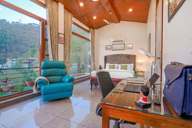 Dilli Villa | 3-BHK With Private swimming pool, theatre and gym – photo 22