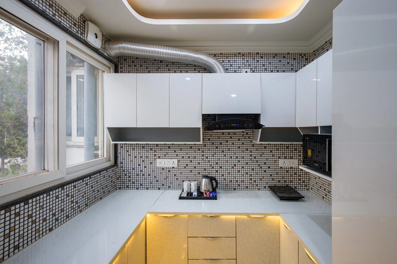 Miyabi Executive Suite | Elegant 1-BHK Suite With Common Pool, Gym & Restaurant – photo 37