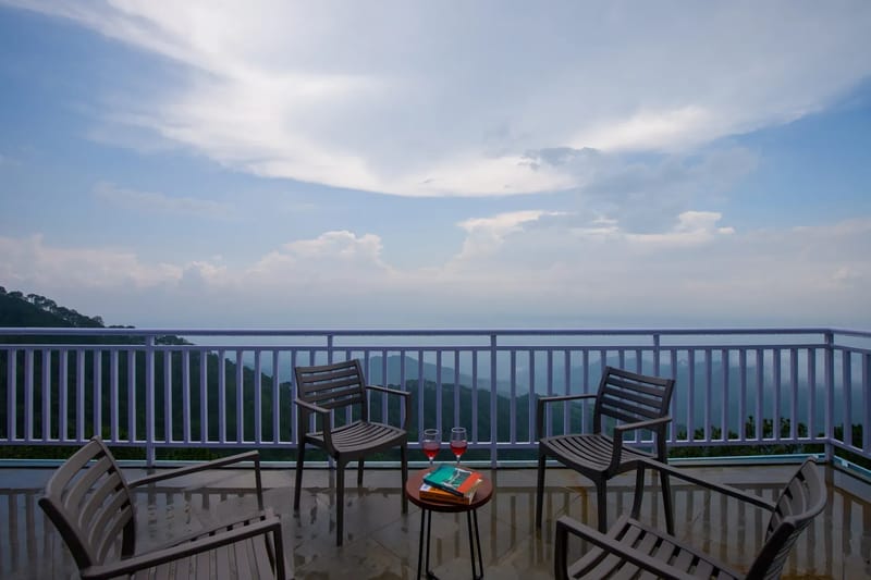 Alpenglow | Pet-friendly 3-BHK Hillside Villa With Garden & Scenic views – photo 10
