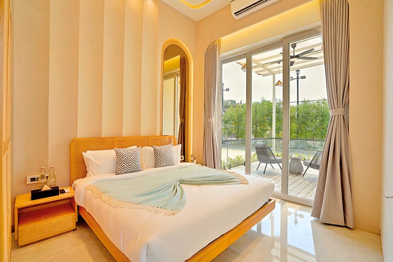 Meraki Villa | Majestic 6-BHK Glass Villa With Private Pool, Balcony, Garden & Gazebo – photo 55