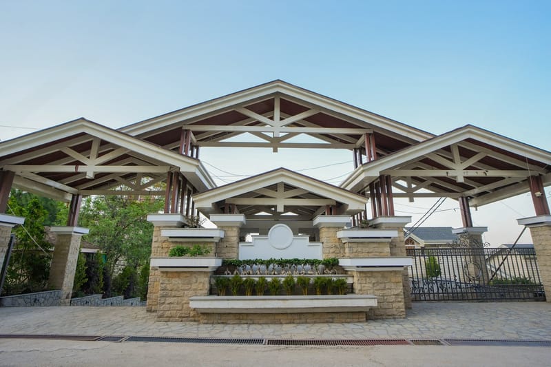 Royce Cottage | Luxe Hilltop 4-BHK Retreat With Indoor Bar, Terrace & Scenic Views – photo 48