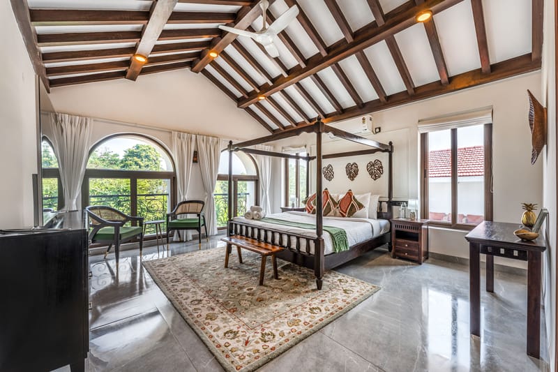 Villa Casa Del Mundo | Luxe Pet-friendly 4-BHK Villa With Pvt Pool, Bar, Lift & Scenic Hill Vistas  – photo 35
