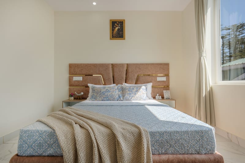 The Ridgeview Retreat Amelia | Hillside 2-Room Suite with Private Balcony, Bathtub & Restro | Near Naldehra Golf Course | Pet-friendly – photo 17