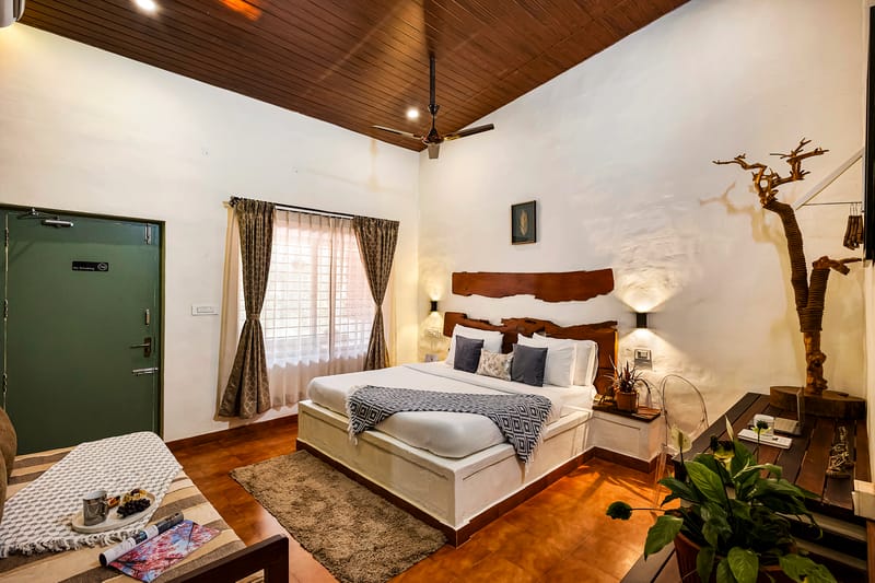 Twisted Tree | 1-Room Suite Pet-Friendly Suite with Shared Pool, Bar & Restaurant – photo 19