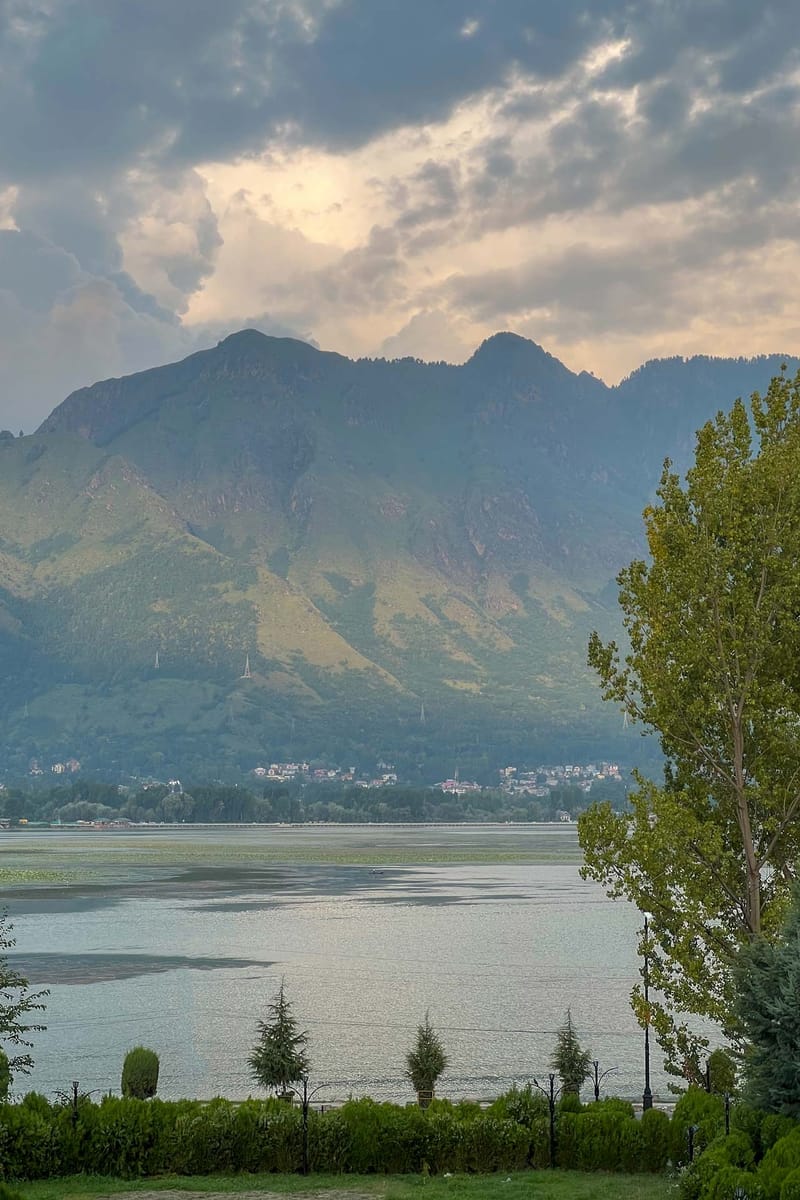 Buhayra Lakefront – photo 18