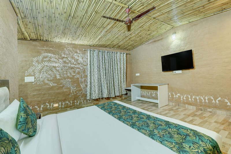 Aravale Farm | Pet-friendly 4-BHK Farmhouse With Private Pool, 2-Acre Lush Garden & Aravali Views – photo 41