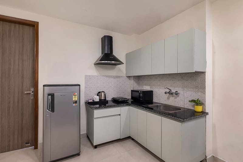 Liv Regalia Serviced Apartments | 1-BHK With Balcony with Restaurant, Lift, Gym & Conference Room | 1 km from Millennium City Centre – photo 11