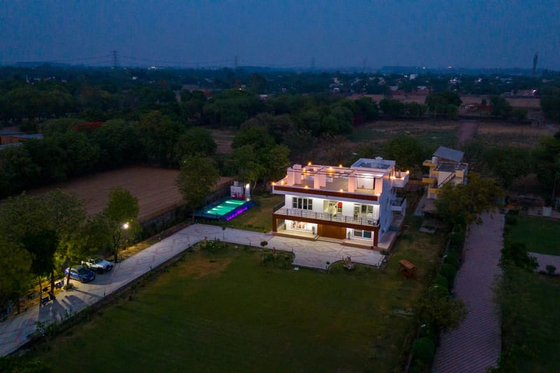 Amber Villa | 3-BHK Retreat W/ Pvt Pool, Game Room & Studio Rooms – photo 10