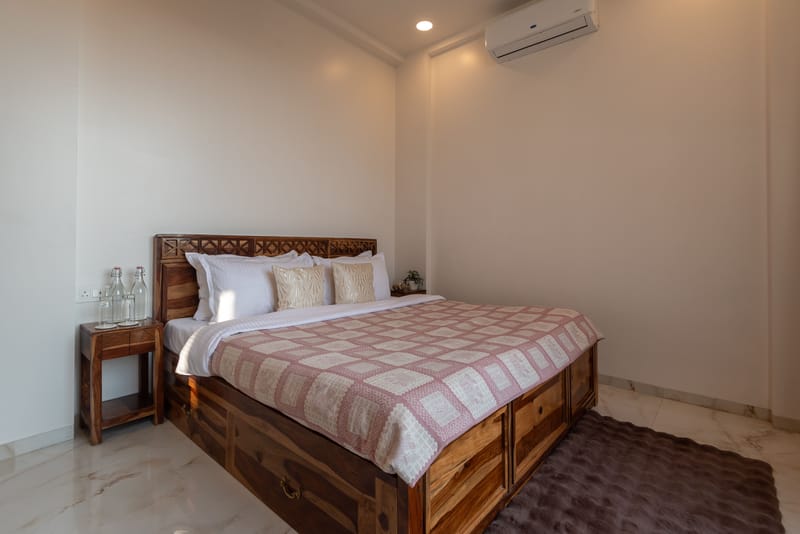 White House | 7-BHK With Panoramic Hill Views, Glass Room, Outdoor Pools & Dam nearby – photo 38
