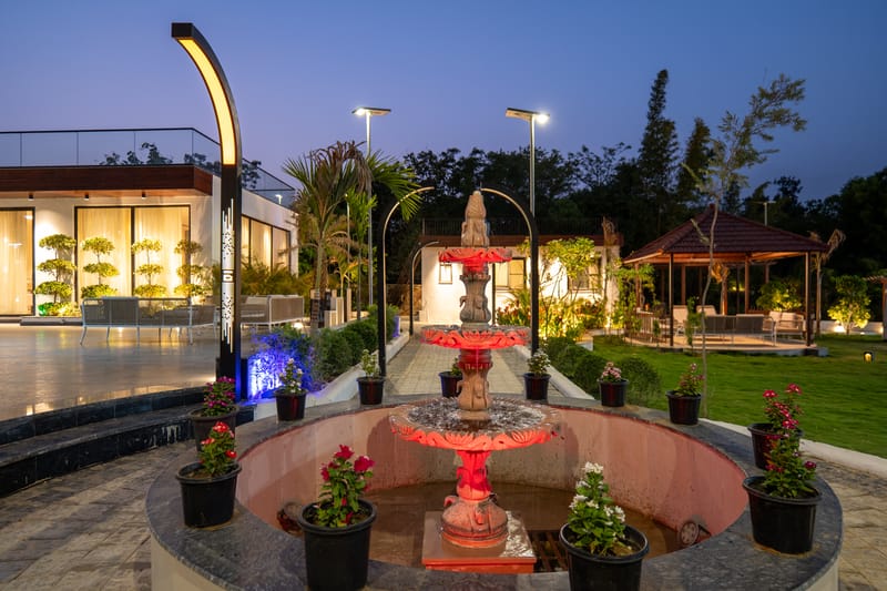 ASK Farms | Refined 4-BHK villa with Theatre Lounge, Pool & Fire BBQ Deck  – photo 10