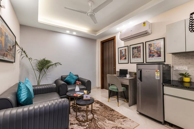 Liv Regalia Serviced Apartments | 1-BHK Suite with Restaurant, Lift, Gym & Conference Room | 1 km from Millennium City Centre – photo 10