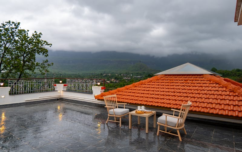 Sreelakam Villa | 4-BHK Hillside Hideaway With Pvt Pool, Terrace Lounge, Sit-Out Areas & 360 Hill Views Near Sahyadri The Waterfall – photo 44