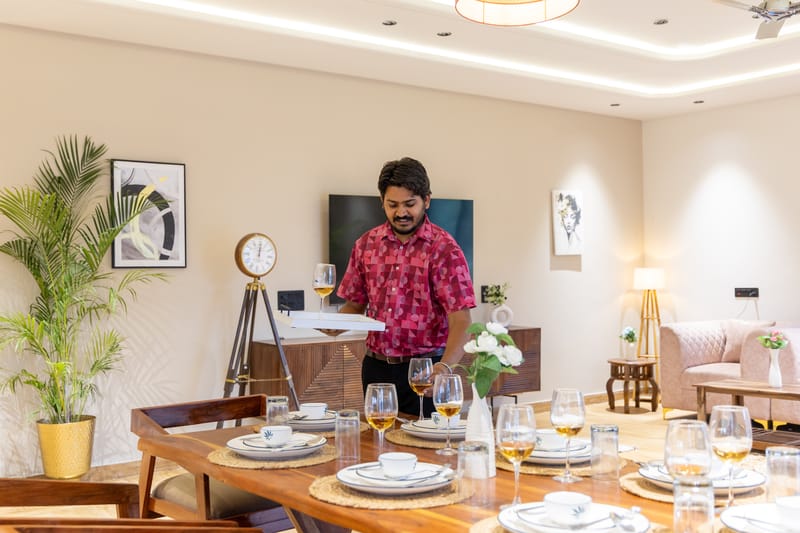 Belvedere Villa | Chic 4-BHK Retreat with Pool, Bar & Landscaped Garden – photo 35