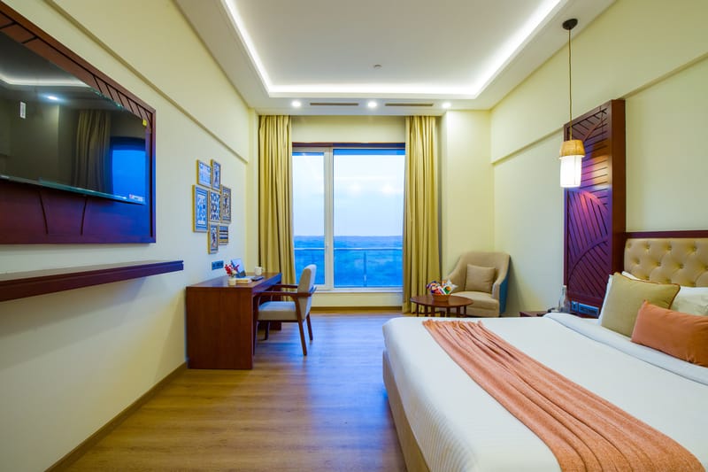 Eternal Oasis Aravali View Suite | Serene 1-Room Retreat With Restaurant, Balcony & Banquet Hall – photo 11
