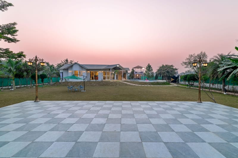 Vedaaz Farms | Pet-friendly 4-BHK Farmhouse With Private Outdoor Pool and Garden area – photo 7