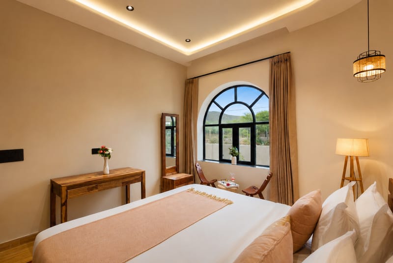 Belvedere Villa | Chic 4-BHK Retreat with Pool, Bar & Landscaped Garden – photo 11