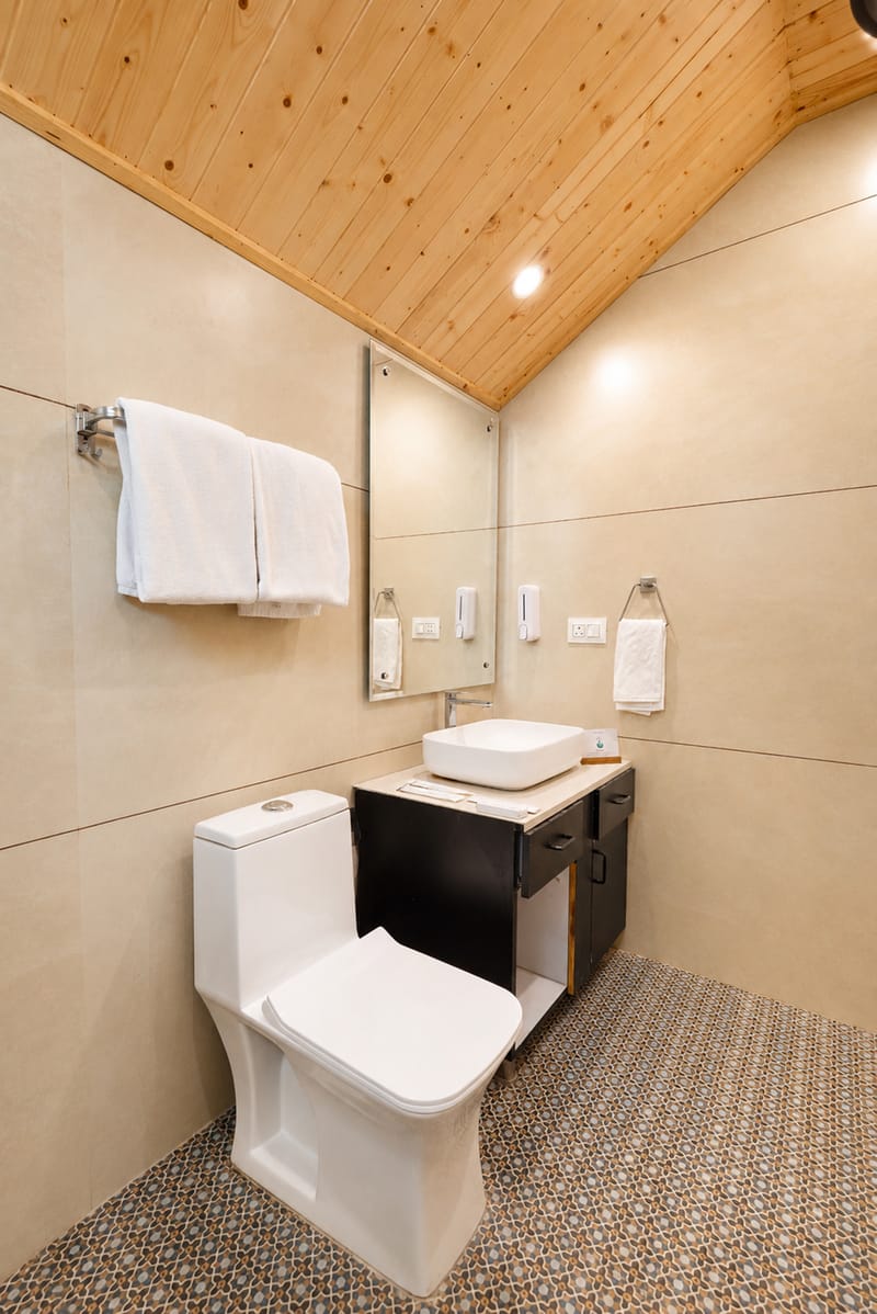 Gable Pine Peaks | Pet-friendly 5-BHK Apartment With Pvt Sit-out Area, Plunge Pool & Lawn Amid Mountains – photo 13