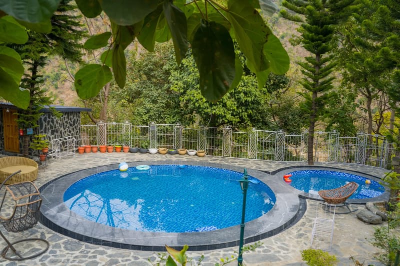 Zephyr Sierra | 2-BHK Hillside Villa With Common Pool, Gym & Restro – photo 7