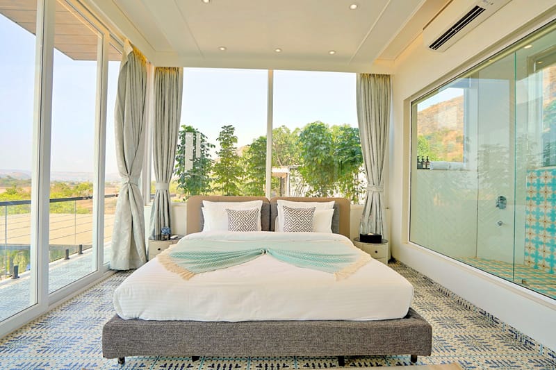 Meraki Villa | Majestic 6-BHK Glass Villa With Private Pool, Balcony, Garden & Gazebo – photo 52