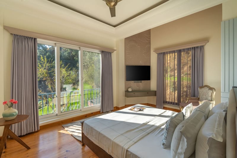 Chestnut Manor W/ Sky Jacuzzi & Steam Room
 – photo 18