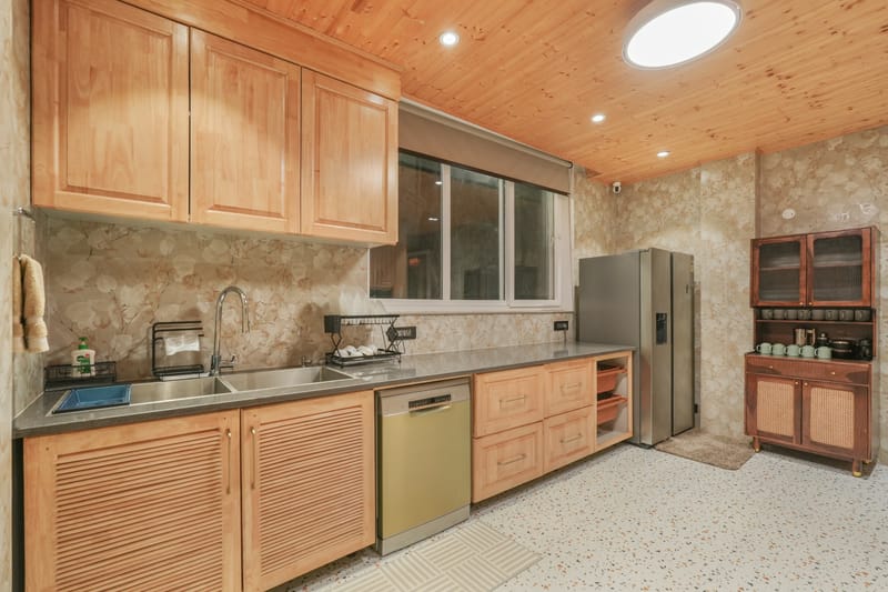 Kavya Villa | 4-BHK Pet-friendly Villa With Lounge, Game Zone, Sit-Out Areas & Panoramic Views in Kasauli Hills – photo 39