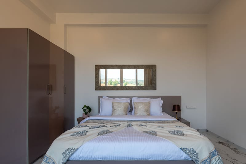 White House |  3-BHK Villa With panoramic Hill Views, Glass Room, Outdoor Pool & Dam nearby – photo 28
