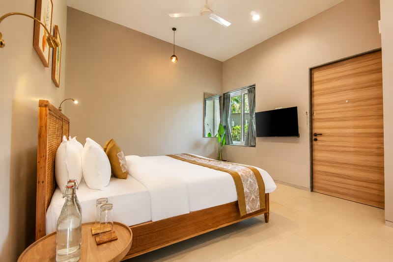 The Crescent Palm Fern | Boutique Cottage With Shared Game Room, Garden and Restaurant – photo 11