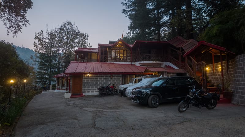 The Hive Cottage Hideout | 1 Room in a Hillside Resort With Restaurant, & Outdoor Seating | Ample Parking – photo 20