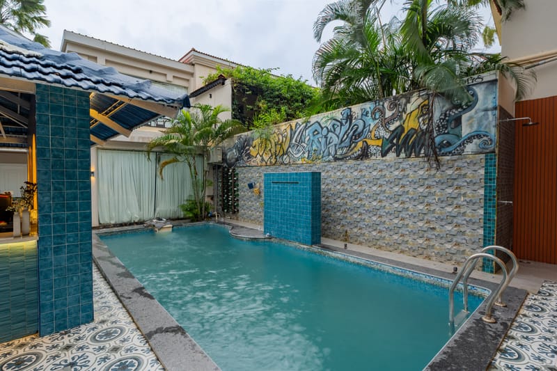 Emperor Ozran Elite Room With A Balcony & A Bathtub | Premium Retreat With Shared Pool, Restro & Bar | Near Famous Beaches – photo 6