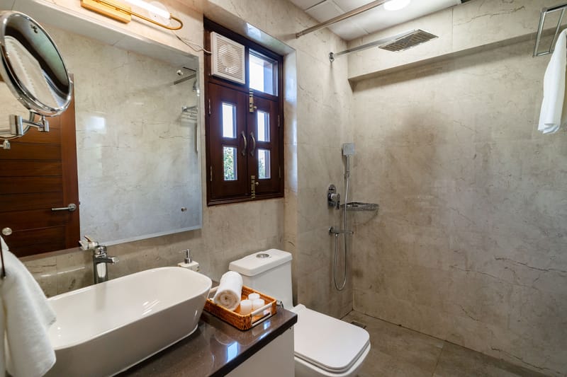 4 Premium Rooms @The Ivory Courtyard – photo 16