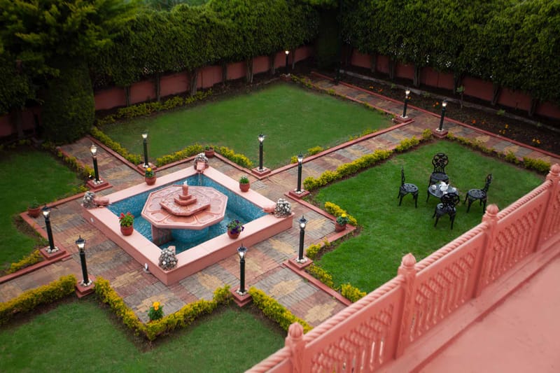 Pink Palace – photo 2