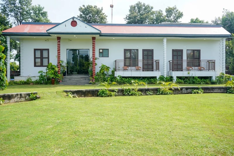 Ashirwad Farms | Pet-friendly 5-BHK Retreat With Private Pool & Garden  – photo 4