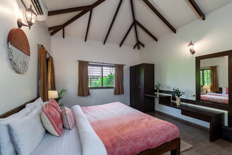 Farmhouse Retreat – photo 14