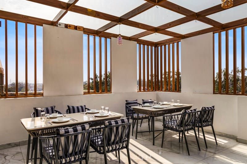 Anandam In The Himalayas Indigo | Suite With Restaurant, Lift & Lounge Near Triveni Ghat – photo 5