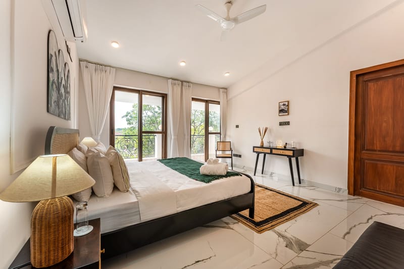 Villa Casa Del Mundo | Luxe Pet-friendly 4-BHK Villa With Pvt Pool, Bar, Lift & Scenic Hill Vistas  – photo 38