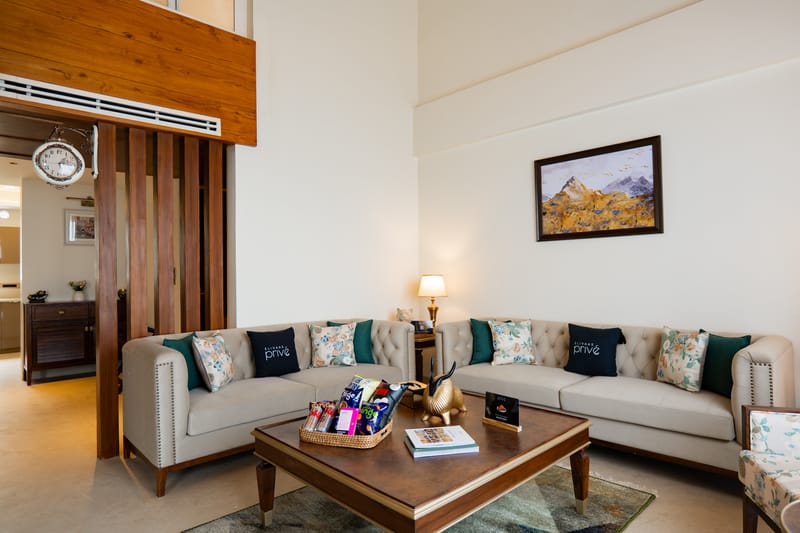 The Royce Silver Oak Imperial | Refined Pet-Friendly 4-BHK Apartment With Sky Deck, Shared Swimming Pool, and Clubhouse – photo 5