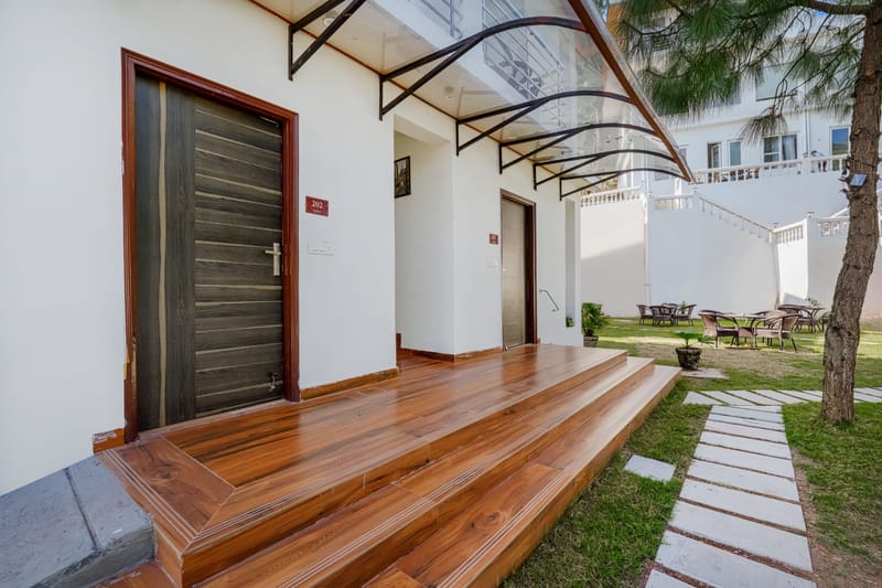 Stars and WindSongs | 1 Suite with Summer Pool, Private Balcony, Garden, Games, Restro & Hill Views – photo 41
